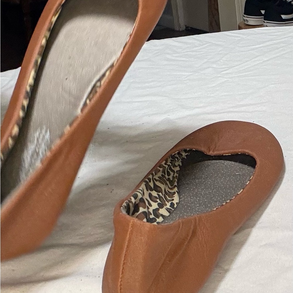 Brown Leather Women's Flats - Picture 5 of 6